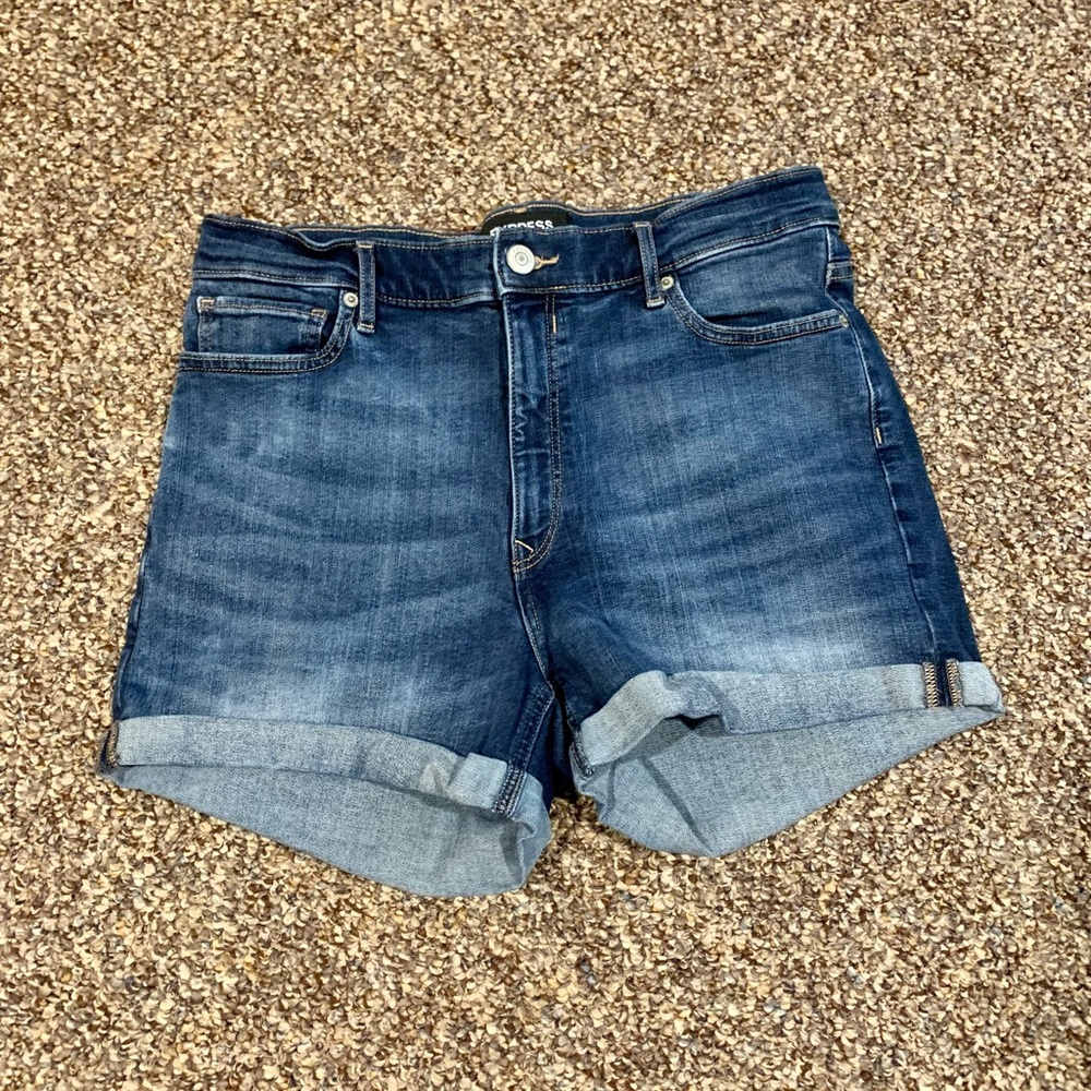 Express shorts